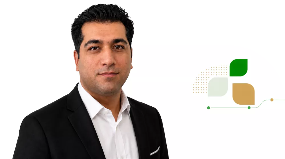 علیرضا حسینینژاد، کارشناس ارشد فروش شرکت حملونقل بینالمللی خط سبز جهان